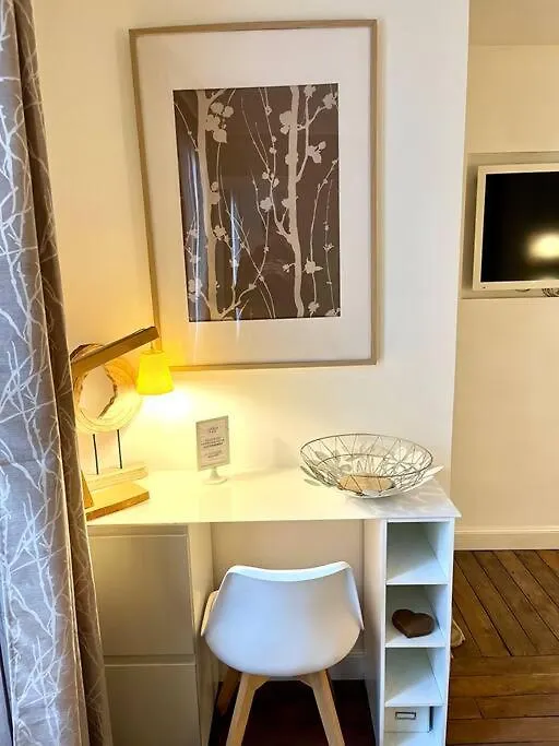 Confort Relaxant Gare Du Nord Barbes Apartment *